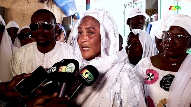 CONAKRY / LES GAZELLES DU CNRD ORGANISENT UNE CÉRÉMONIE DE LECTURE DU SAINT CORAN ET DE REMISE DE VIVRES EN NATURE .