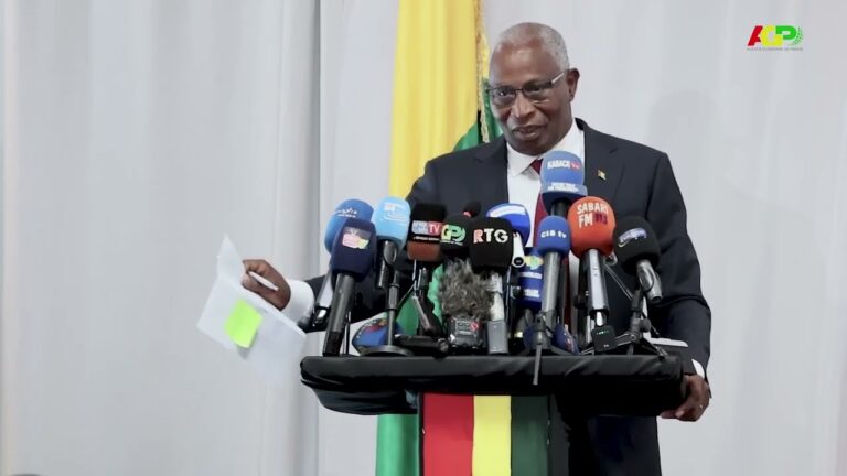 PRIMATURE / CONFÉRENCE DE PRESSE : LE PREMIER MINISTRE PARLE DES MESURES PRISES POUR AMÉLIORER LA DESSERTE EN ÉLECTRICITÉ