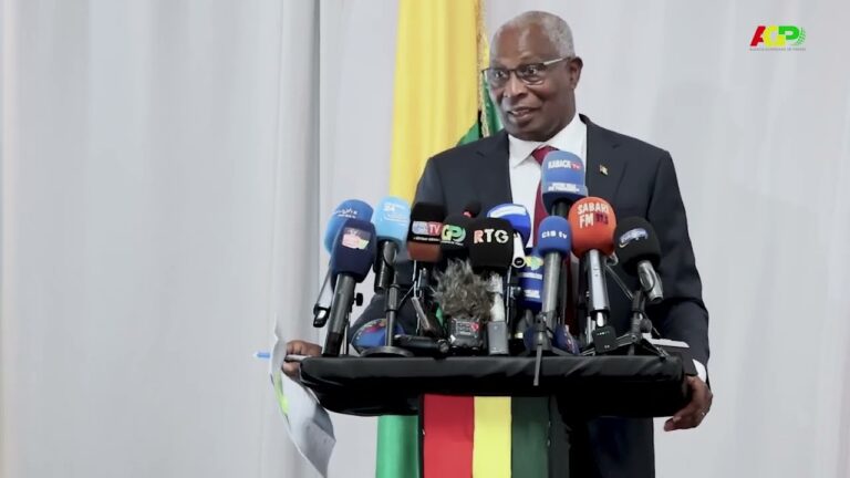 PRIMATURE / CONFÉRENCE DE PRESSE : LE PREMIER MINISTRE RÉPOND AUX LANGUES QUI SE DÉLIENT SUR UNE ÉVENTUELLE CANDIDATURE DU GÉNÉRAL MAMADI DOUMBOUYA À LA PROCHAINE ÉLECTION PRÉSIDENTIELLE.