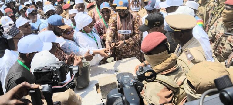 Boké-Infrastructures: Général Amara Camara lance les travaux d’aménagement et de bitumage de la route Boké-Gaoual