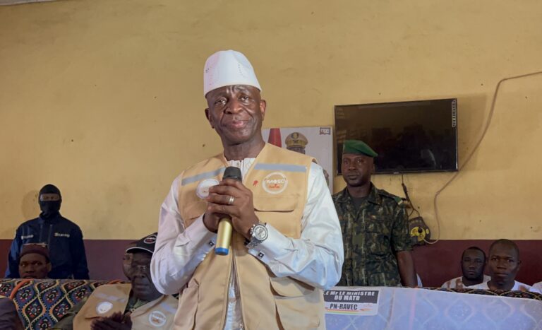 Siguiri/PN-RAVEC : Le ministre Ibrahima Kalil Condé  poursuit sa tournée de mobilisation dans les collectivités
