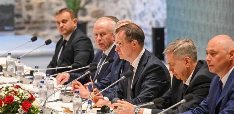 La Russie et l’Ukraine ont tenu des négociations, convenant d’un échange de prisonniers et d’une nouvelle rencontre. Voici ce que nous savons