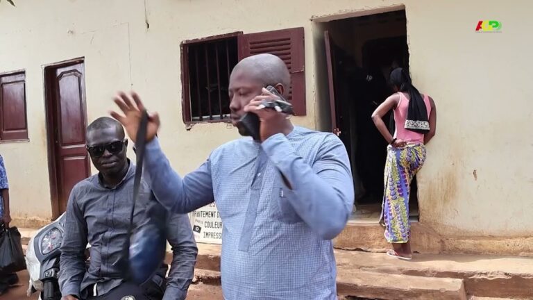 GUINÉE / INDEMNISATION DES VICTIMES DU 28 SEPTEMBRE : LES CITOYENS RÉAGISSENT À LA REMISE DES PREMIERS CHÈQUES PAR LES AUTORITÉS.
