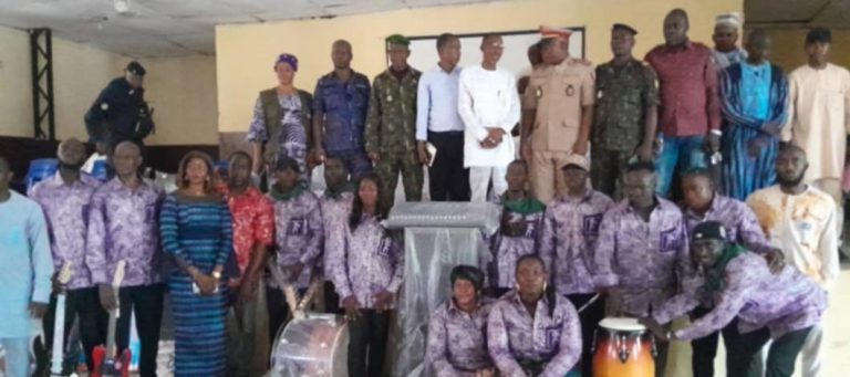 Forécariah : l’orchestre préfectoral renaît grâce à un don du Président Mamadi Doumbouya