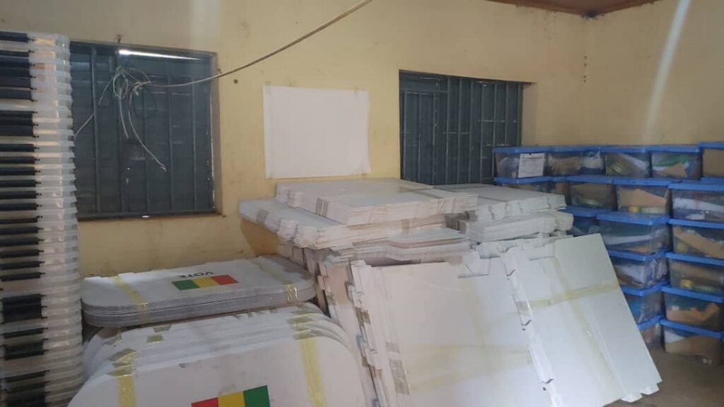 Kindia-Elections : Les autorités locales de Bangouya confirment l’arrivée du matériel électoral