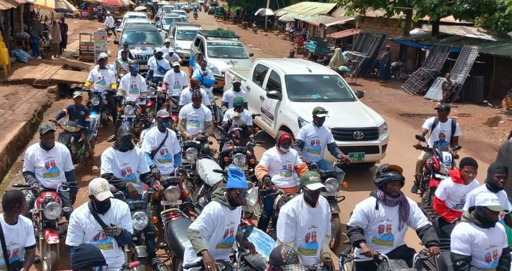 Mamou-Elections : La GMD clôt sa campagne électorale par un carnaval géant