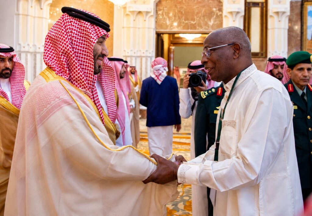 Jeddah: Le PM reçu par le Prince Héritier Mohammed Ben Salmane en marge du pèlerinage