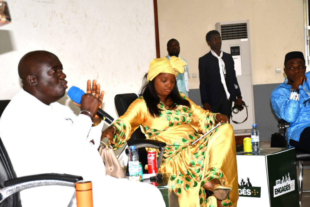 Conakry : Des étudiants sensibilisés aux rôles du maire et du député avant les élections