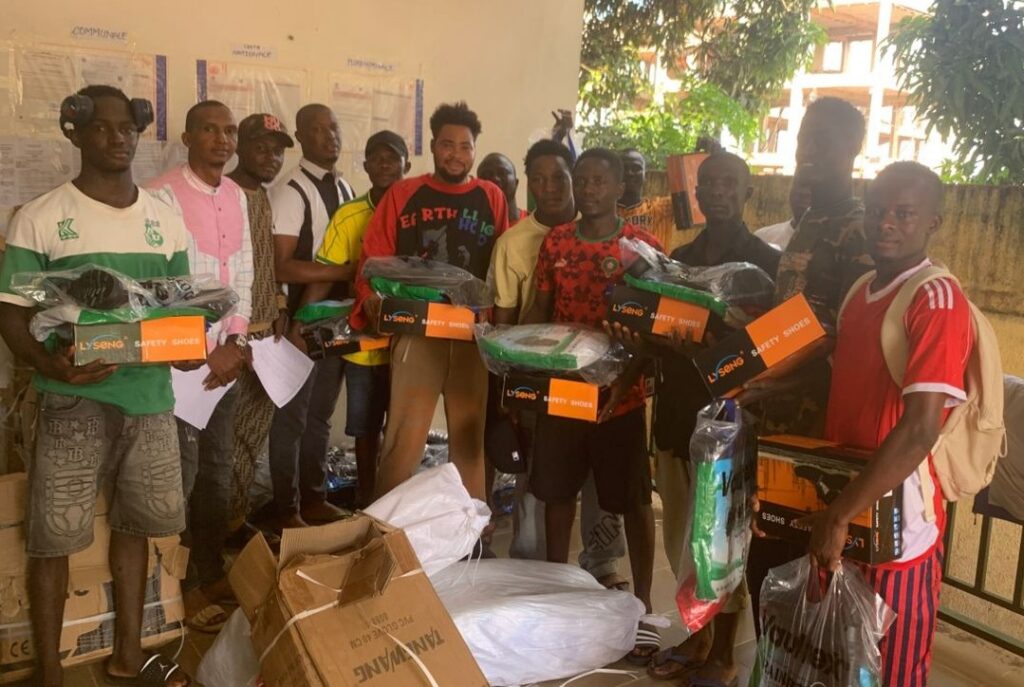 Commune de Gbessia : Le service d’assainissement doté en équipements de travail