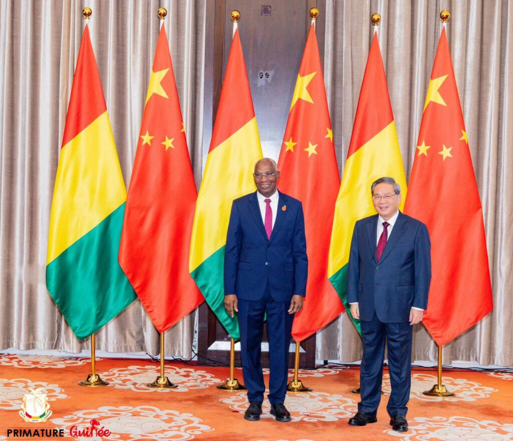 Coopération Sino-guinéenne : Le PM Amadou Oury Bah reçu par son homologue chinois