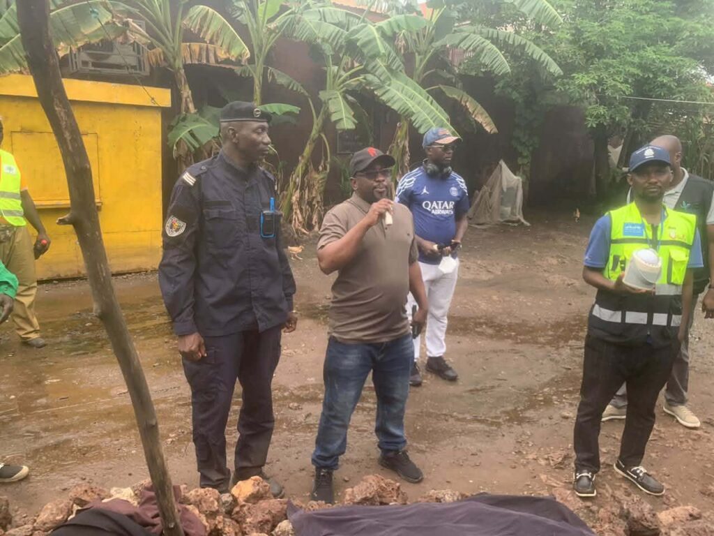 Conakry/Assainissement : les autorités communales de Lambanyi imposent l’abonnement à la pré-collecte des déchets à Cosa