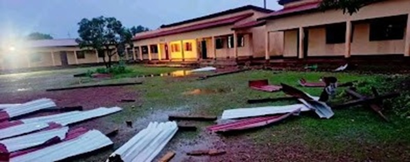 Boké : Une trentaine de maisons décoiffées par une tornade dans la commune urbaine