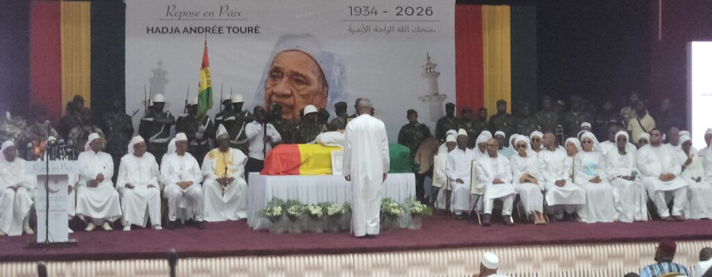 Conakry/Symposium : « Feue Hadja Andrée Touré est le témoin privilégié de notre histoire, de notre identité et de notre réalité » (Premier ministre)