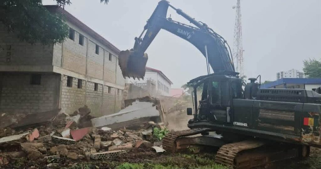 Guinée : La Maison Centrale de Coronthie démolie par les autorités
