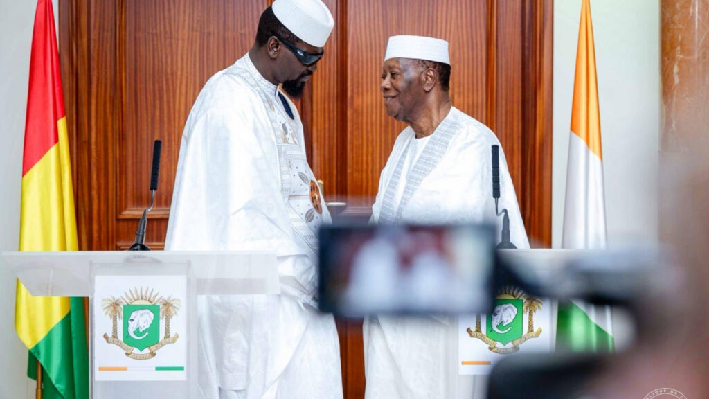 Visite d’État du Président Mamadi DOUMBOUYA, en Côte d’Ivoire : le Président Alassane OUATTARA a réservé un accueil empreint de solennité et de tous les honneurs