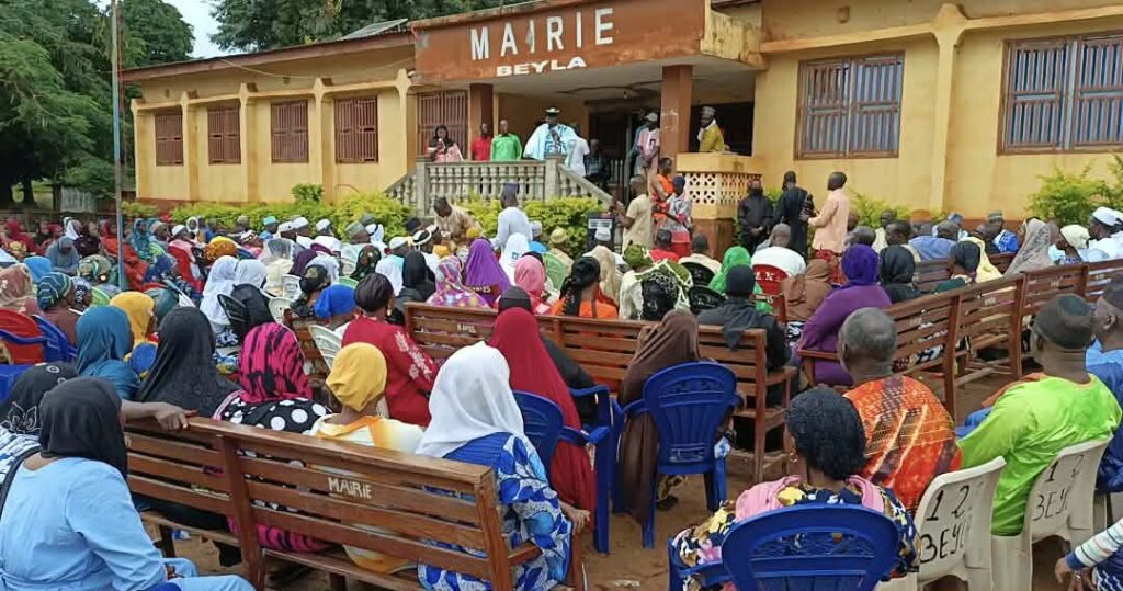 Beyla : les filles et fils ressortissants célèbrent l’érection de la préfecture en région et prônent la paix avec les résidents