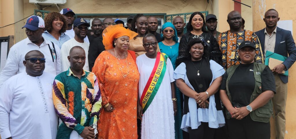 Dixinn/Vacances parlementaires : la députée uninominale Mélia Ismaêl Soumah échange avec les autorités communales