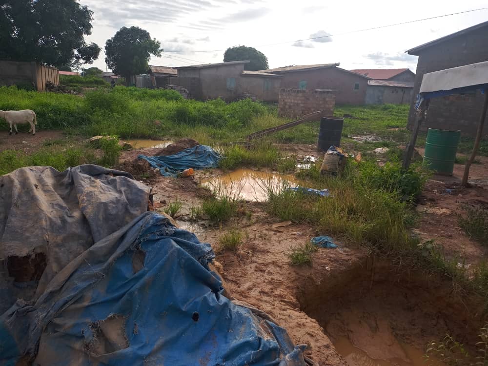 Kouroussa: l&rsquo;orpaillage artisanal s&rsquo;étend en zone urbaine, les services des mines et de l&rsquo;environnement interpellés