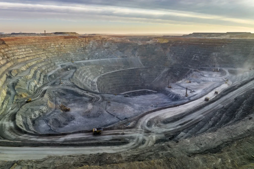 Rio Tinto interrompt les opérations d&rsquo;une vaste mine en Mongolie après un séisme