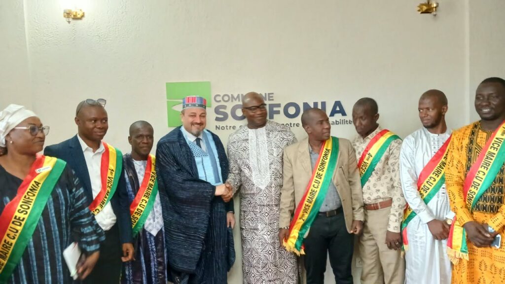 Sonfonia-Coopération : L’ambassadeur d’Italie en Guinée annonce un projet agricole en faveur des jeunes et des femmes